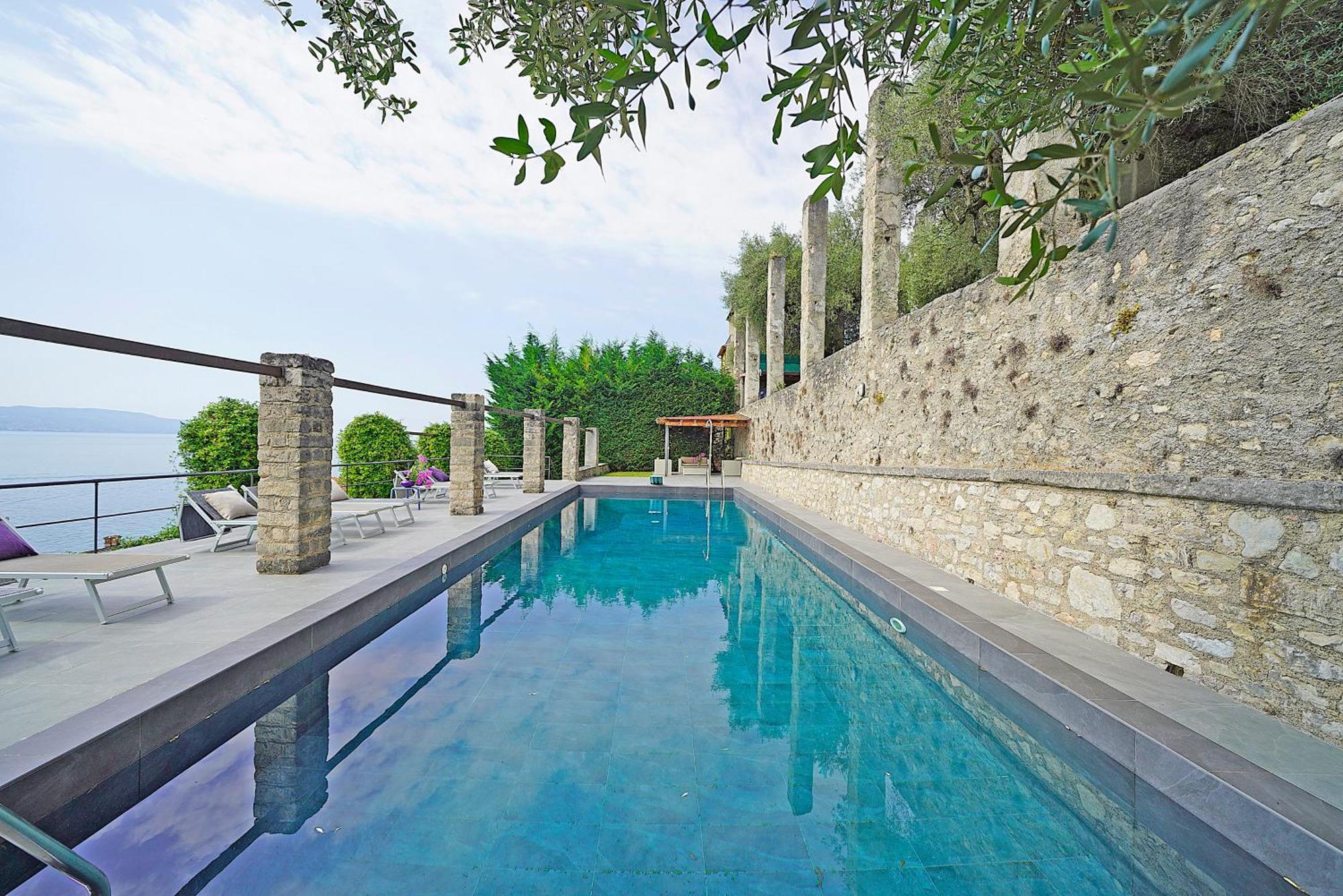 Villa Rachele: Stunning Luxury Villa In Centre Gargnano With Private Pool And Breathtaking Views Exteriör bild